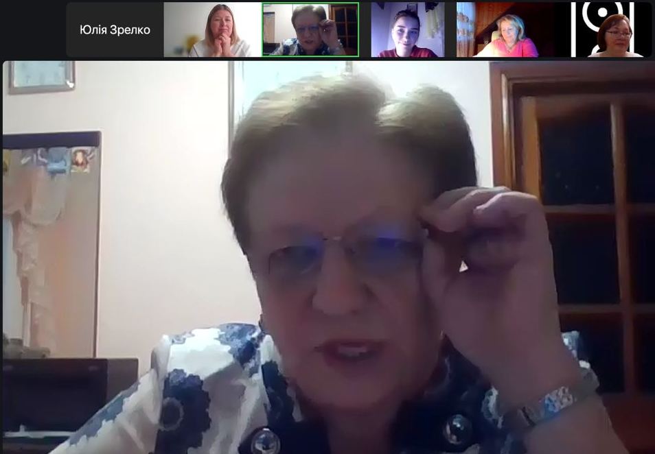 Спогадами про фундатора дидактики початкової освіти  академіка Олександру Яківну Савченко  ділиться доктор педагогічних наук, професор  Кодлюк Ярослава Петрівна  